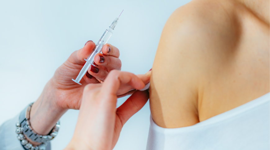 Vaccini antinfluenzali e anti-Covid: le differenze